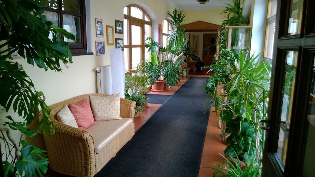 Landhotel Vierjahreszeiten Бад-Кёнигсхофен-им-Грабфельд Экстерьер фото