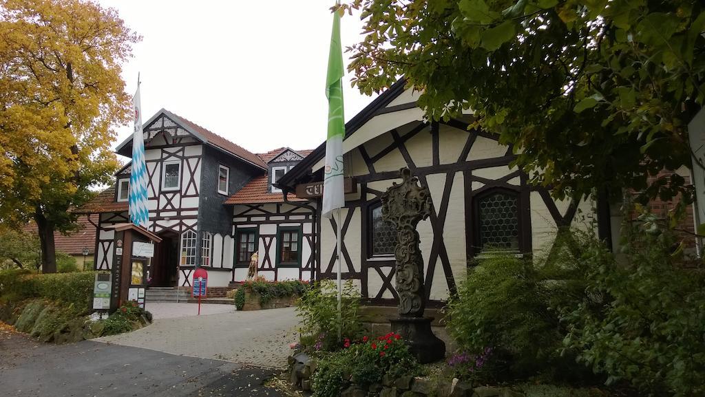 Landhotel Vierjahreszeiten Бад-Кёнигсхофен-им-Грабфельд Экстерьер фото