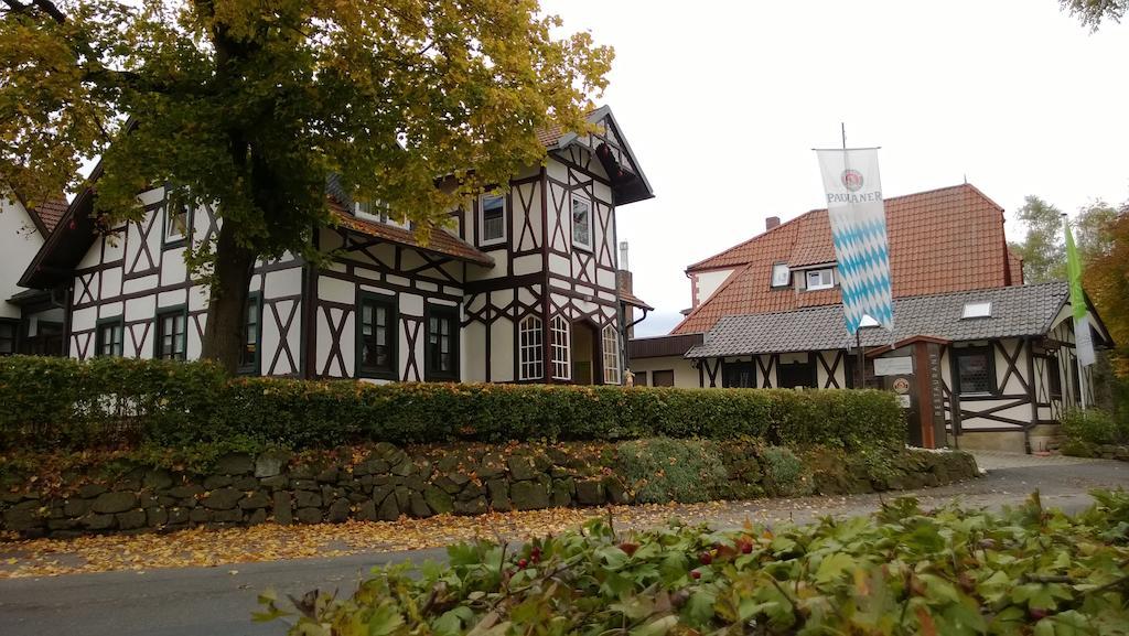 Landhotel Vierjahreszeiten Бад-Кёнигсхофен-им-Грабфельд Экстерьер фото